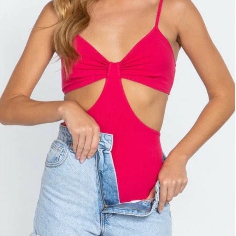 Fuchsia Bow Detail Side Cut Cami Bodysuit  5101S  Small 4-6  NWT Boutique